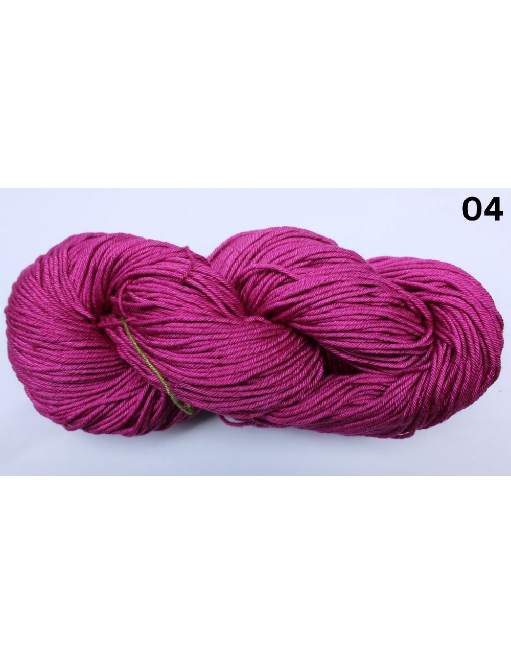 Download Silk Wool Yarn 66% Silk 34% Wool Fingering Weight / 3 Ply - SF16